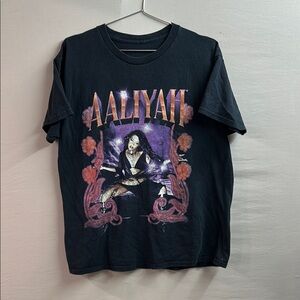 Hot Topic Aaliyah TShirt